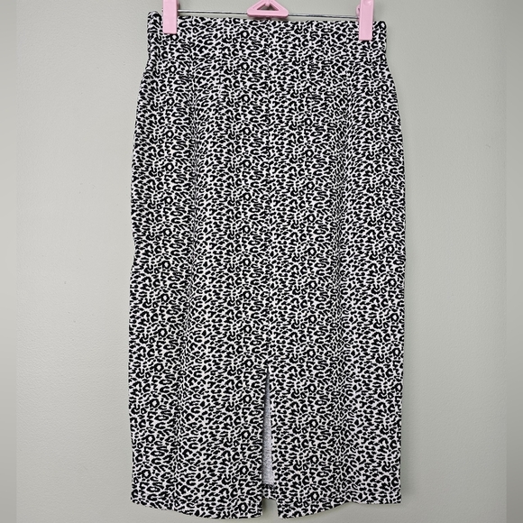 Maeve Anthropologie Knee-Length Pencil Skirt |  Black Pattern Animal Print - Picture 8 of 15